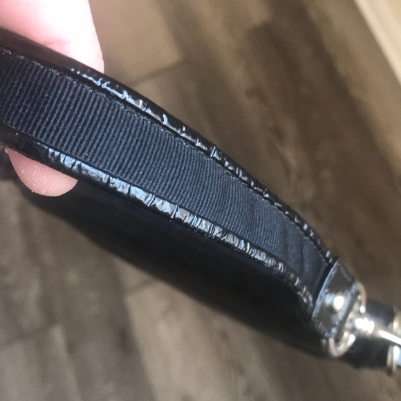 Coach - Picture 15 of 16